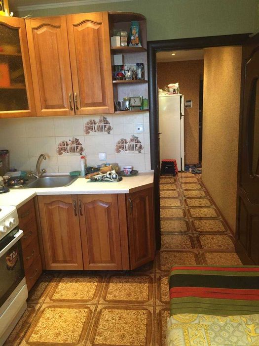 Продам 2к.квартиру  метро Гагарина (Левада) 1минута. Торг.Od5