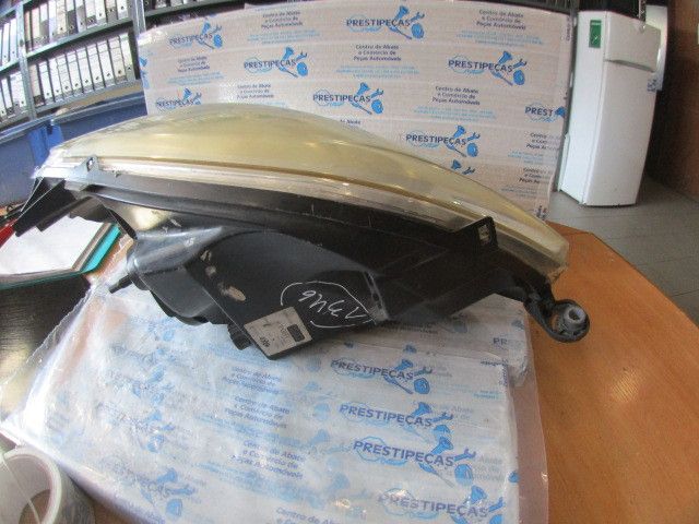 Ótica / farol esquerda FIAT Fiorino Furgão/Combi (225_)