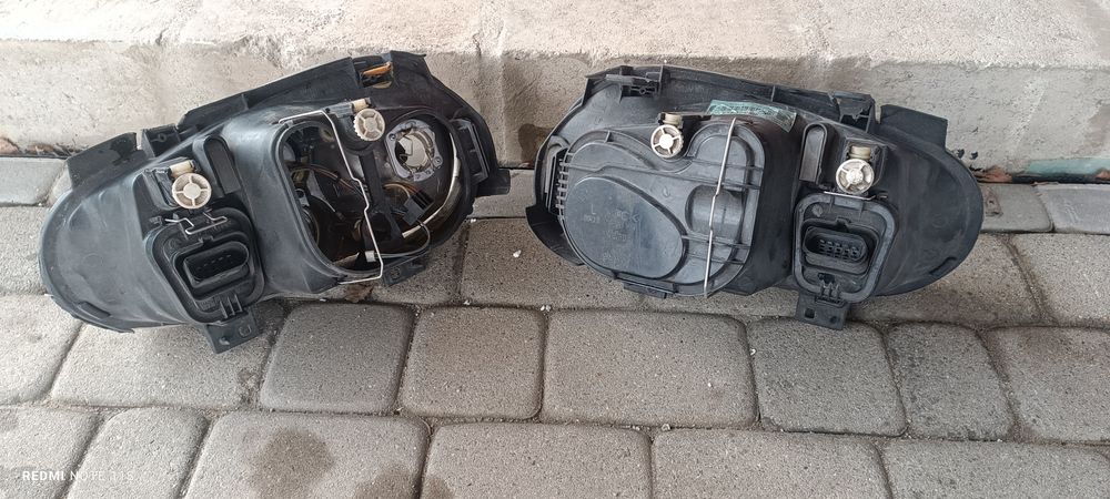 Lampa przód VW golf 4. Valeo.
