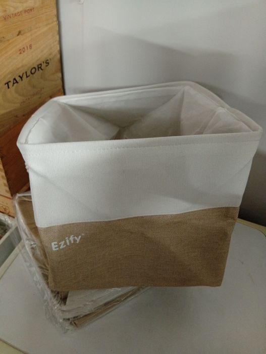 Caixa em tecido para roupas e acessórios nova
