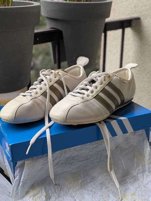 Buty Adidas_ damskie_sportowe_ 39 1/3, 24,5 cm