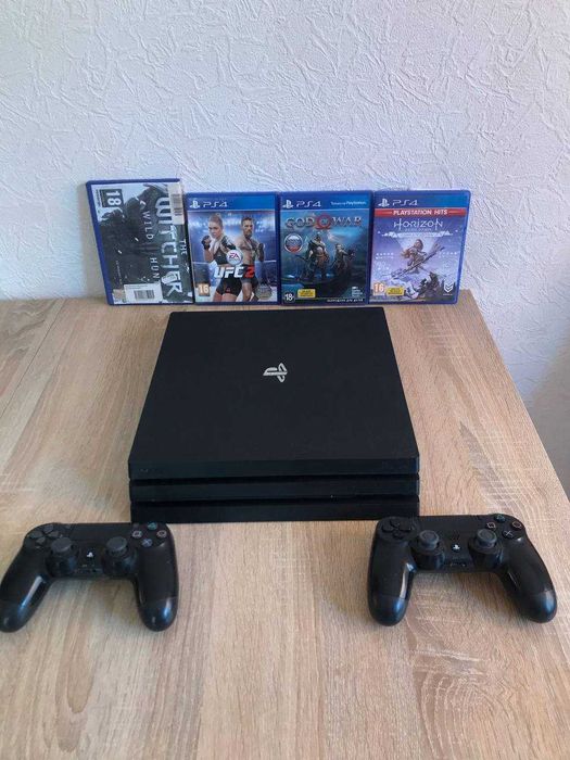 PS4 Pro 1TB 3-я ревизия (CUH-72xx) — Самая тихая версия! + 2 джойстика + 4 топовые игры в подарок