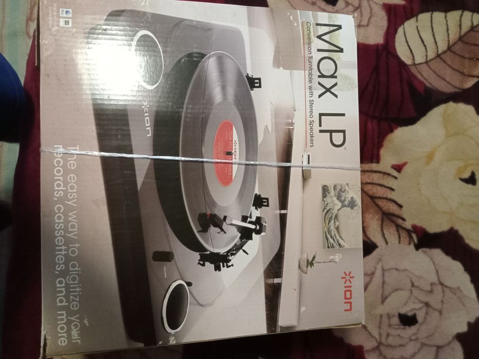 Програвач вінілу ION MAX LP Black