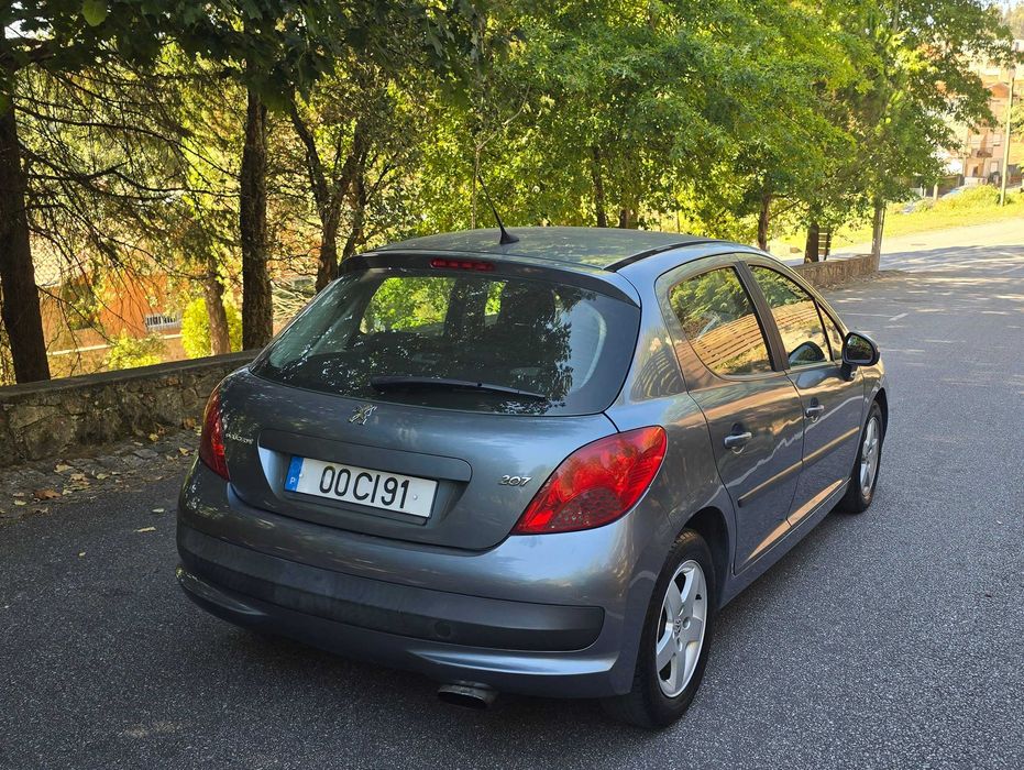 Peugeot 207 1.4 HDI *IUC Antigo* 5 Lugares