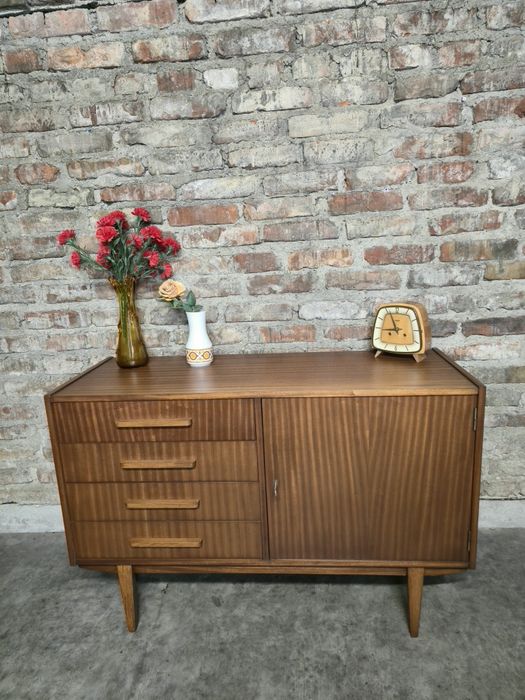 Komoda vintage prl Violetta po renowacji