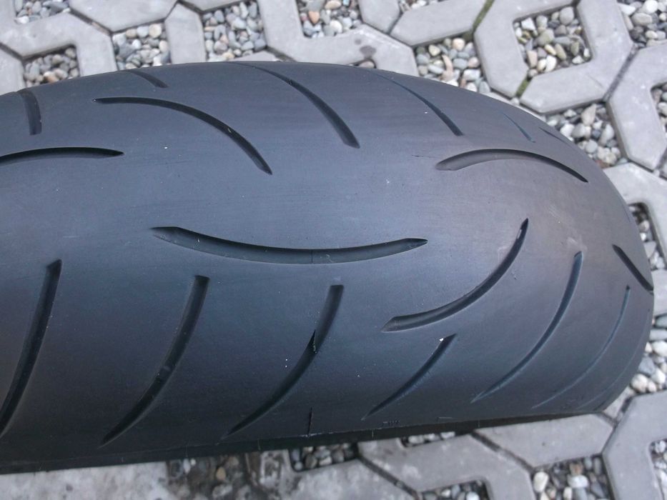 opona 180/55ZR17 Metzeler Roadtec Z8 interact dot2920 3,7mm sport tor gsf fazer