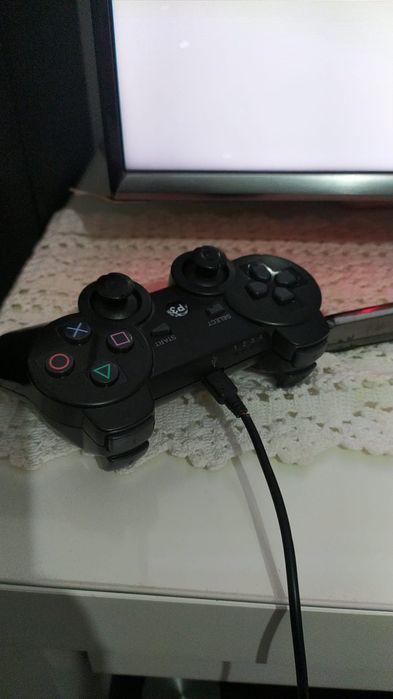 PS3 + 2 Controllers64550988105731121