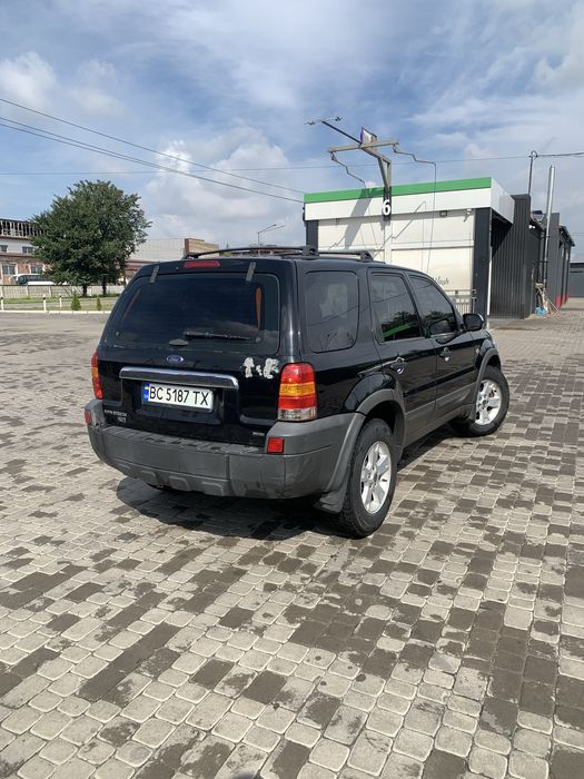 Продам обміняю Форд Маверік 2.3газ/бензин