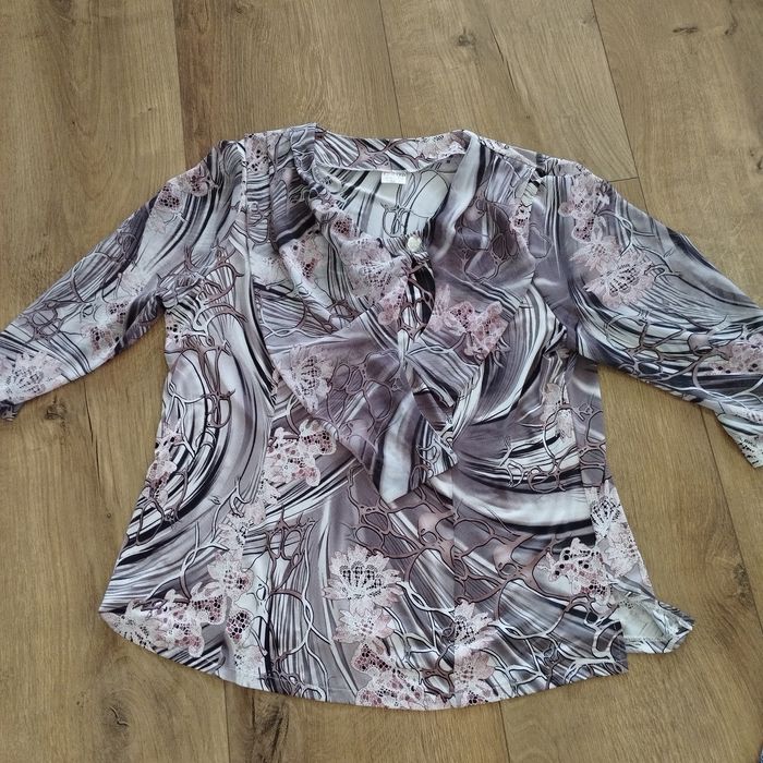 Bluzka we wzory damska