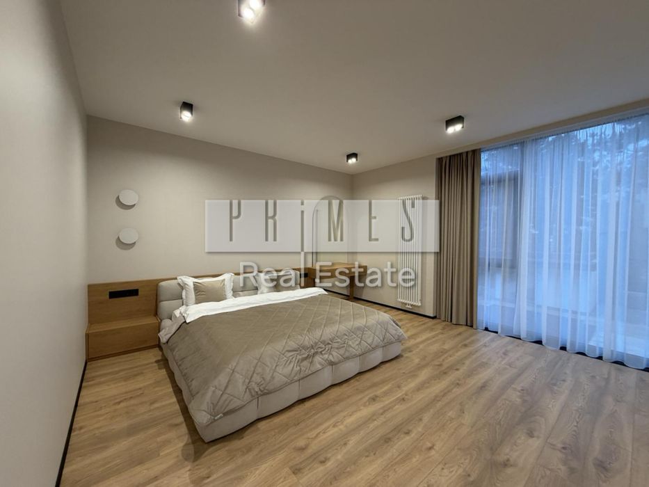 Продаж будинка 1200м2 КМ Riviera Village перша лінія води