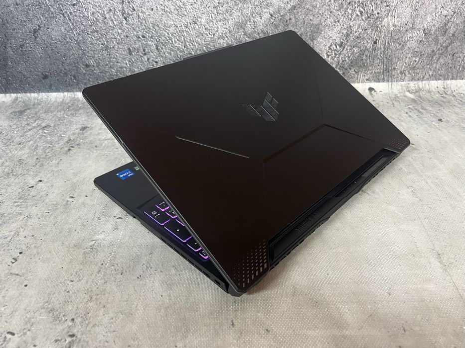Asus TuF / i5 11400H 4.5GHz / 16GB DDR4 / 512SSD / RTX3050/ 15.6 144Hz