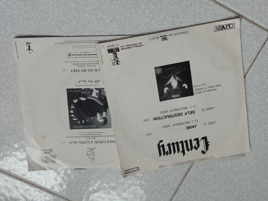 Singles de vinil - vários (lista sempre em atualização)