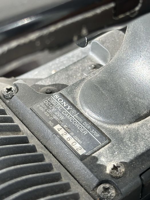 Maquina de Filmar Profissional Sony DSR-370P