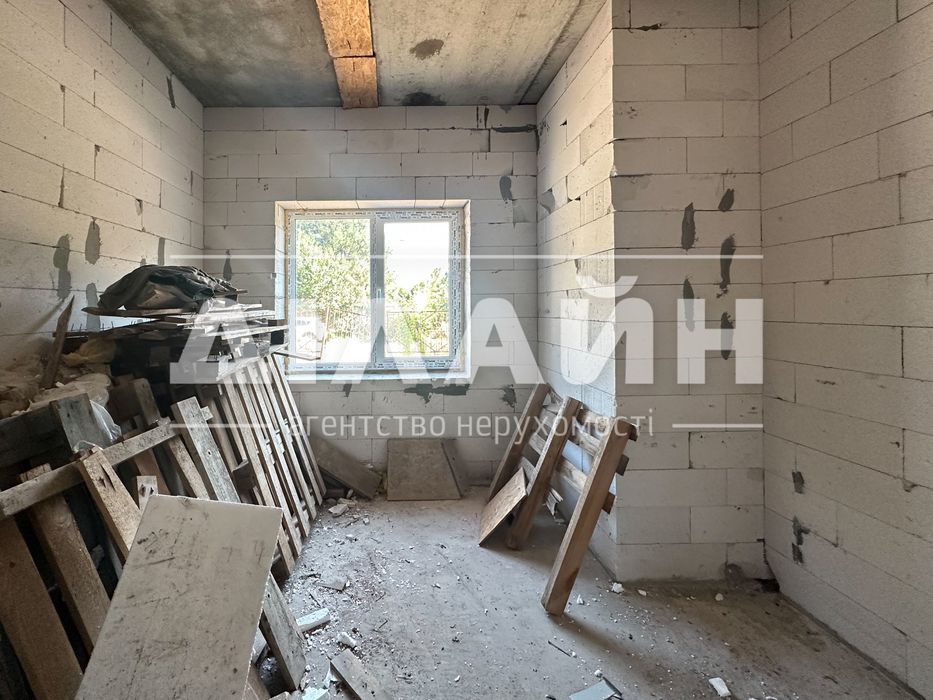 Новый дом 2023 г. 260 м2 , 4 спальни , 3с/у на Бородинском