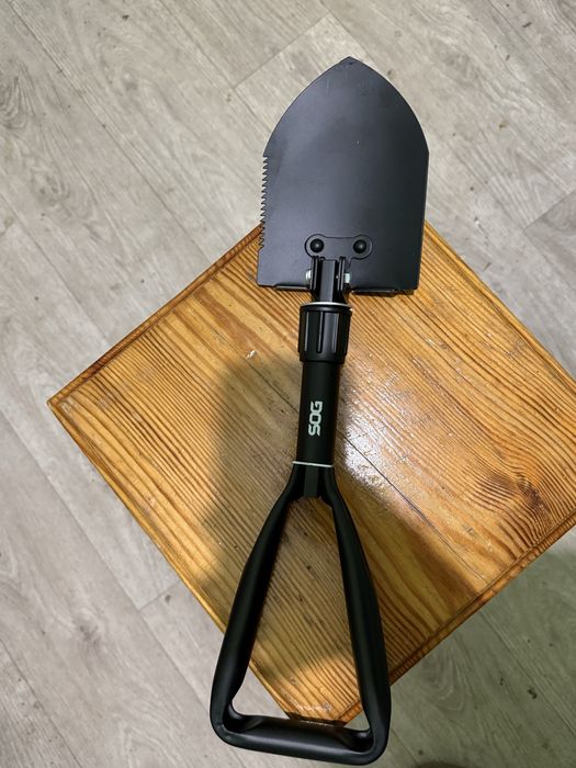 Складна саперна лопатка SOG