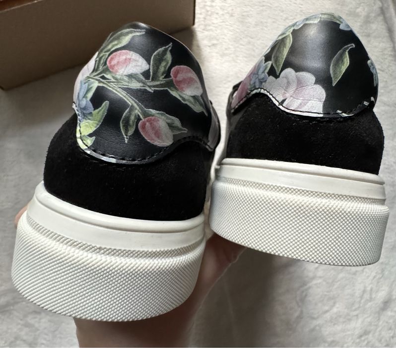 Guess czarne sneakersy Mila rozmiar 37