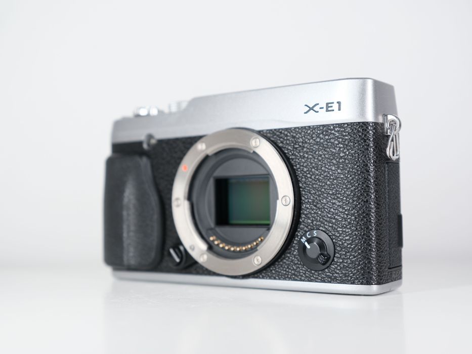 FUJIFILM X-E1@airfoce310 Фотоапарат Fujifilm X-E1 XF18-55mm F2.8-4R Kit Black (16277306