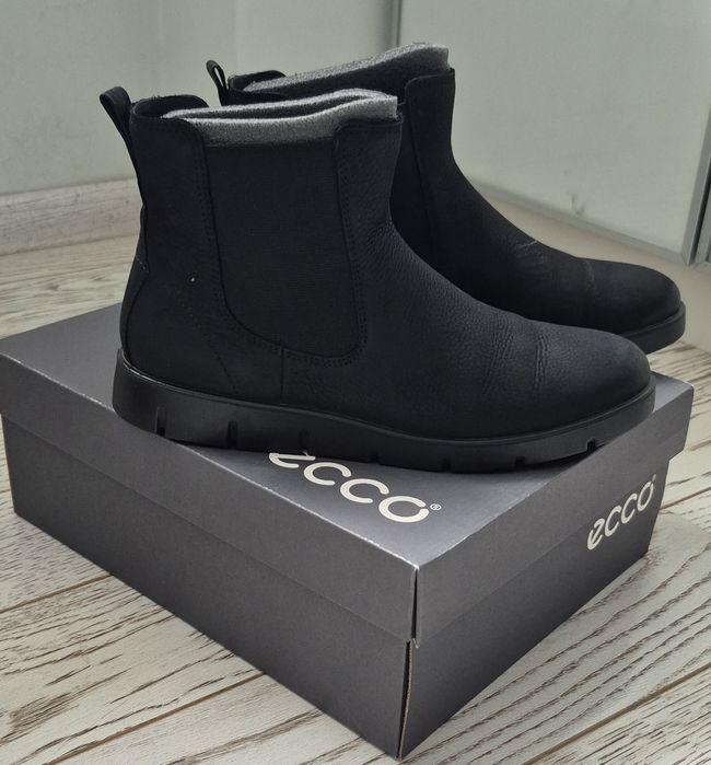 Черевики жіночі Ecco  розмір 39.