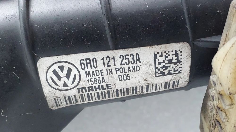 Radiador de água VOLKSWAGEN Polo (6R, 6C)