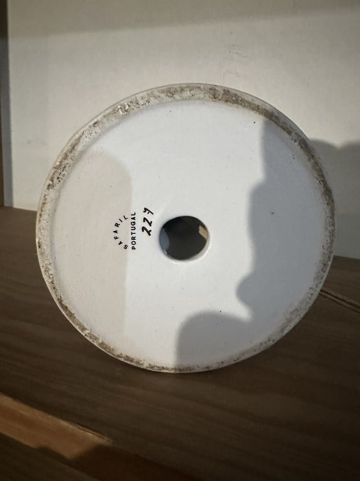 Candeeiro em porcelana antigo