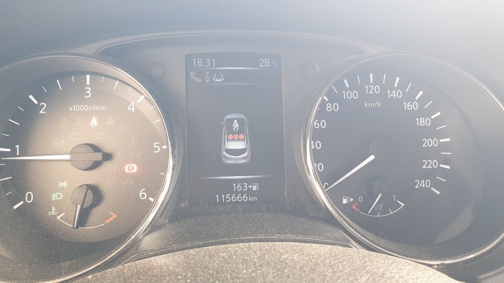 Nissan Pulsar 1.5 dCi Tekna (110cv) – Full Extras – 115.000 kmŕ