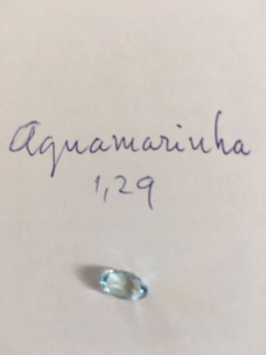 Pedras preciosas, topazios, ametistas, água-marinha, esmaraldas, turma