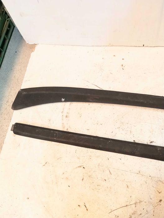Frisos dos Vidros das Portas da Frente Peugeot 308