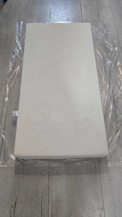 Materac do łóżeczka dziecięcego o wymiarach 120 x 60 cm