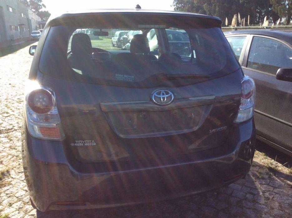 Toyota Verso 2.0 D4D 2009 - Para peças