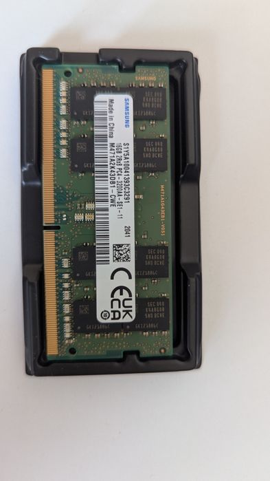 Оперативна пам'ять Samsung 16 GB SO-DIMM DDR4 3200 MHz (M471A2K43DB1-C