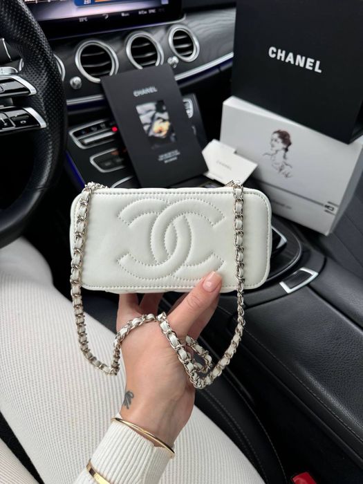 сумка chanel шанель  mini vanity case в білому кольорі