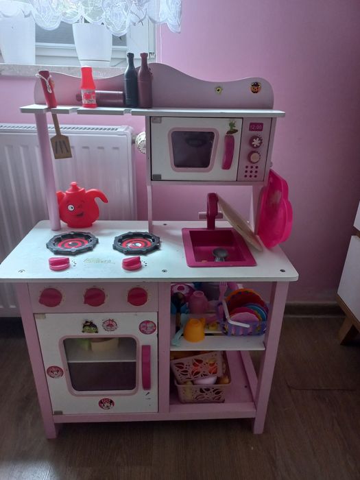 Kuchenka z wyposażeniem