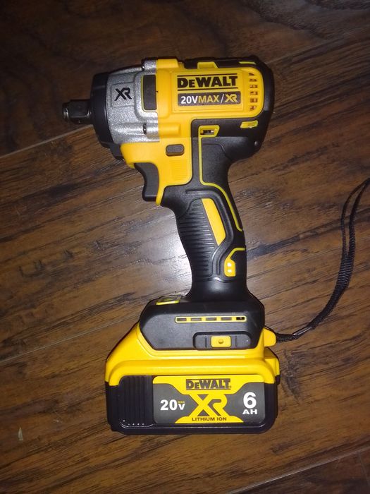 klucz udarowy Dewalt DCF 880