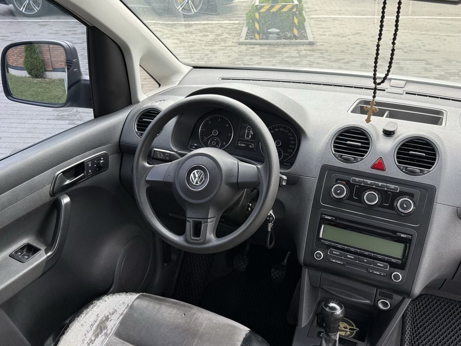 Продам Volkswagen Caddy 2011