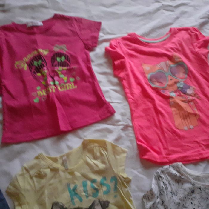 Lote de 7 t-shirts de menina