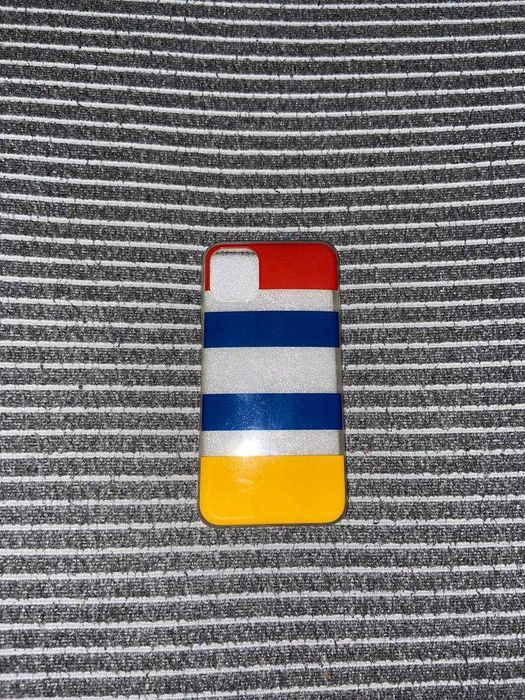 Etui na Iphone 11 z różnymi wzorami (używany i nowe)