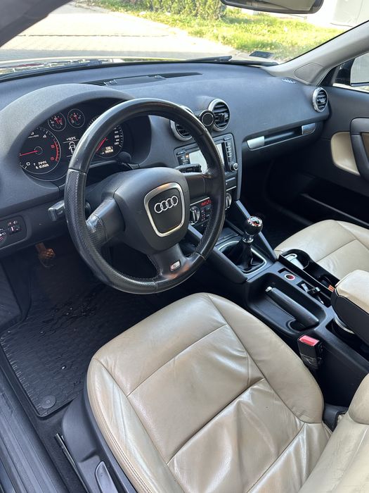Audi A3 8P 1.9tdi 105km
