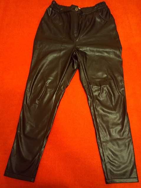Утеплені штани з еко шкіри на 48-50 розм.