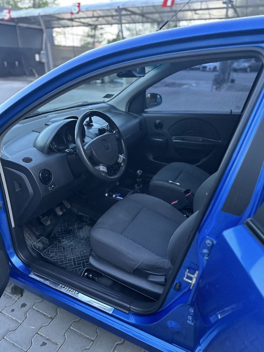 Продам авто Chevrolet  Aveo ls в хорошому стані.