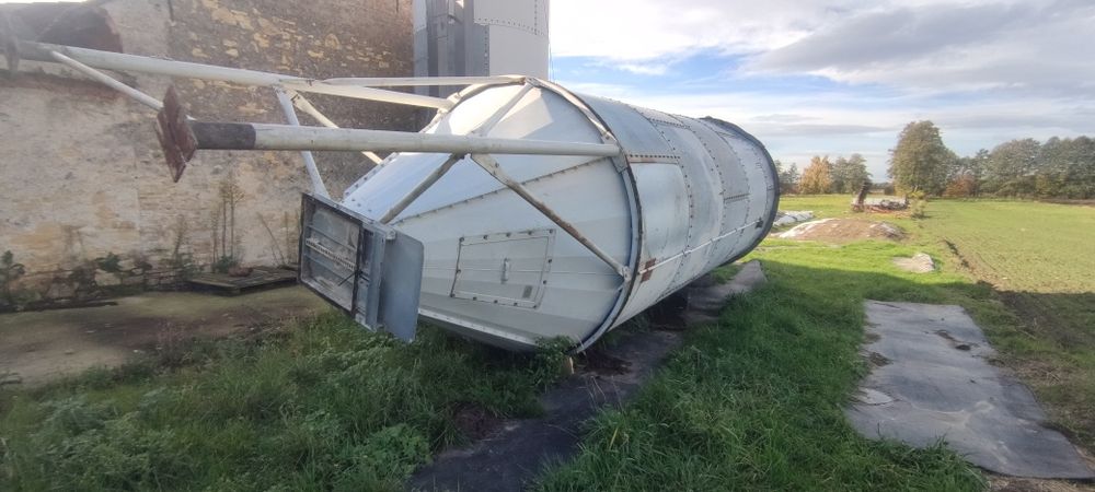 Sprzedam silos zbożowy paszowy na śrute lejowy 15t 20t