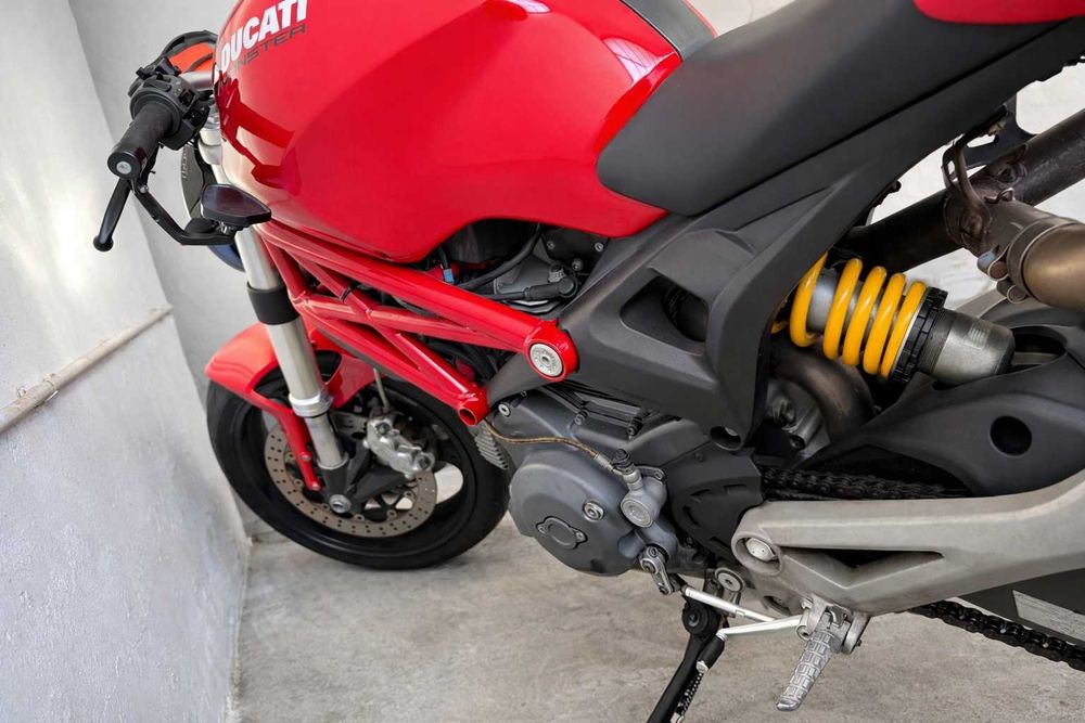 Ducati monster 696 - ano 2008
