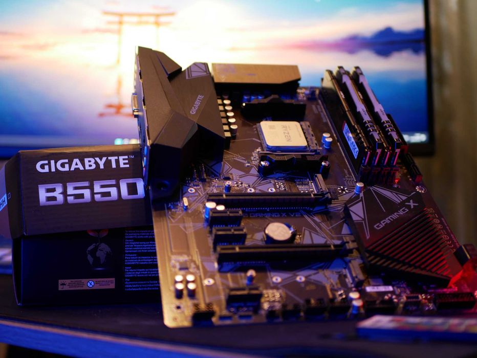 B550 GAMING X V2 16GB セット B550 GAMING X V2 - Материнська плата GIGABYTE B550 GAMING X