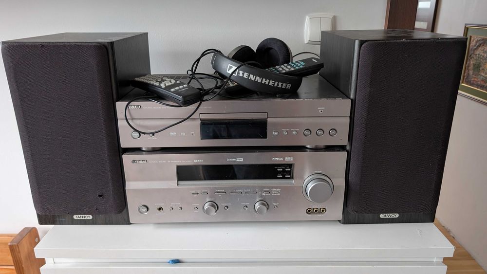 Yamaha RX-V550 DVD-S2700 Tannoy Fusion Sennheiser HD555