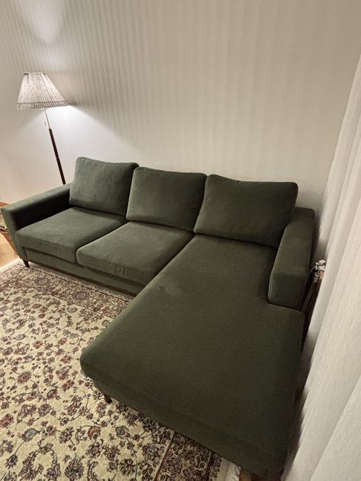 Sofá com chaise longue