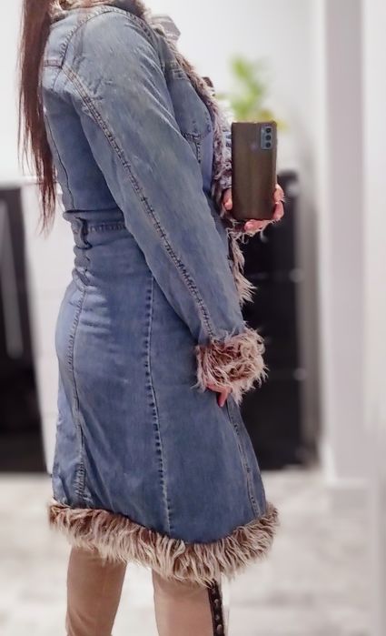 Płaszcz zimowy z futerkiem