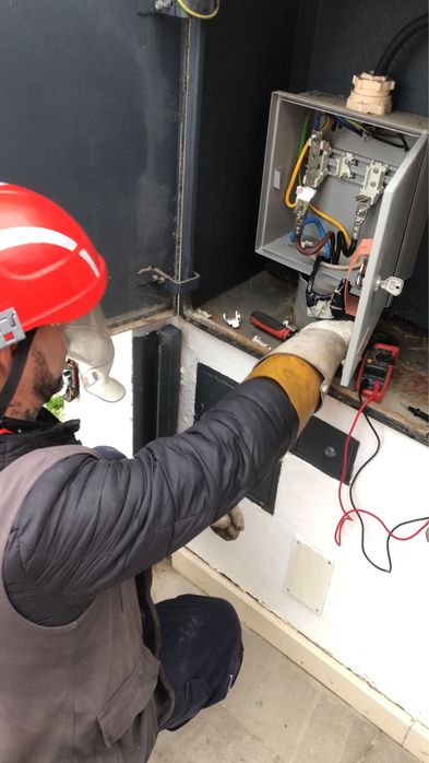 Trabalhos electricidade  todo tipo de trabalhos  e trabanhamos para E-Redes