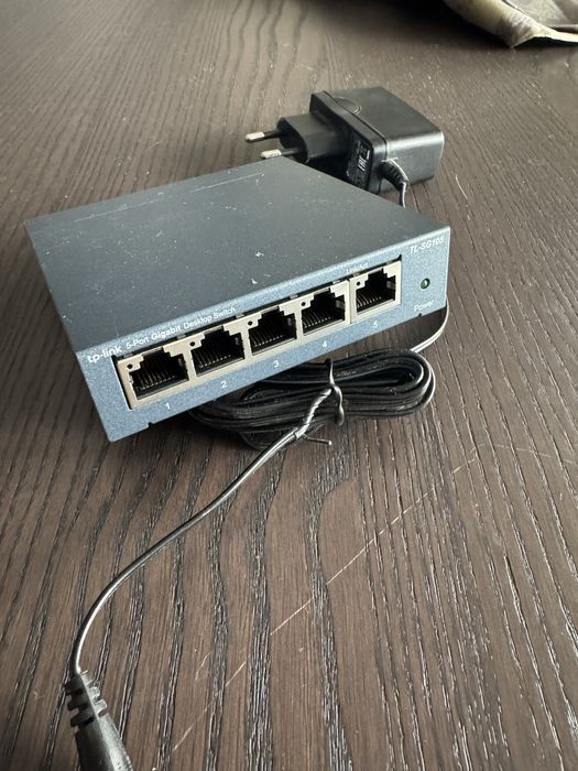 Switch TP-Link TL-SG105