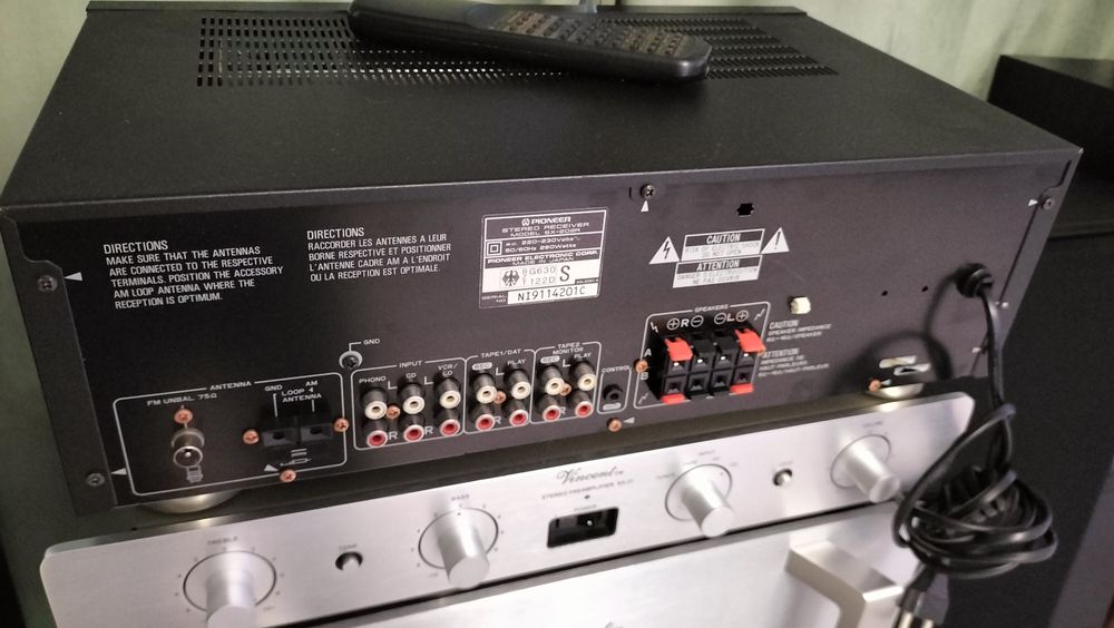 Amplituner Pioneer SX-202R Pilot