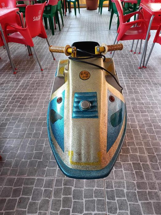 Máquina diversão mota de água