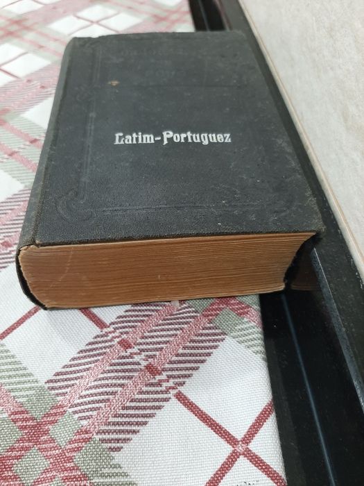 Livros antigos Latim-Português